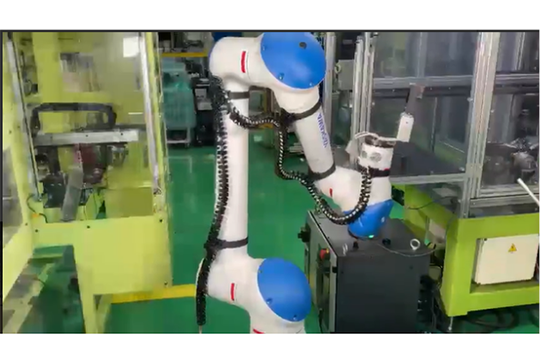 케이블 베이어 플라스틱 시리즈 3차원 TKRB형 ROBOTRAX